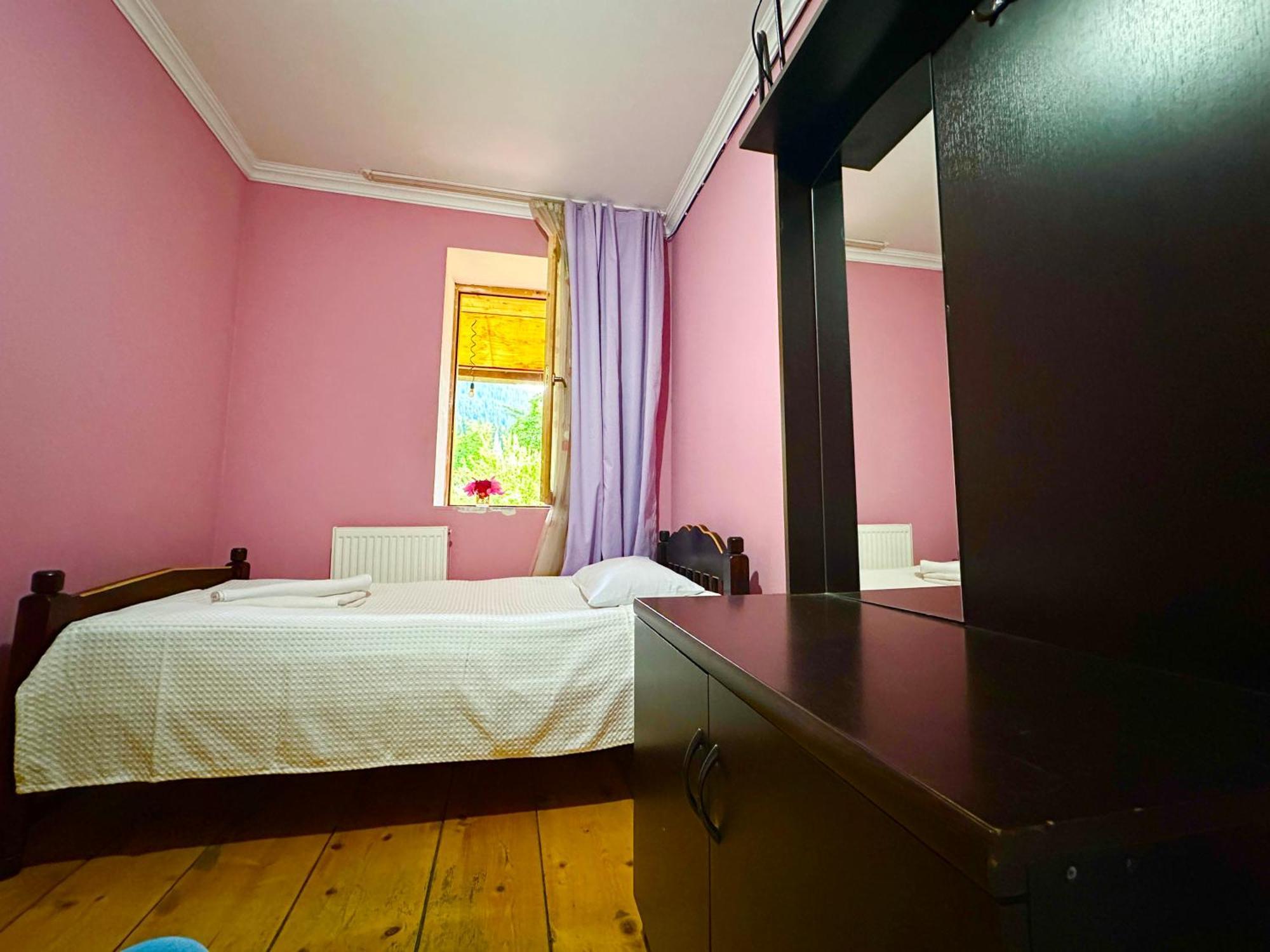 Mziuri Guest House Mestia Eksteriør bilde